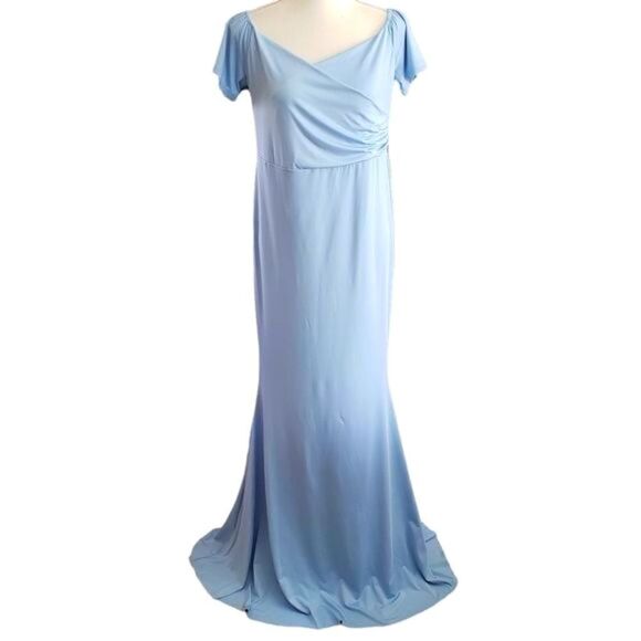 Molliya Powder Blue Long Gown MEDIUM NWT - Picture 1 of 14